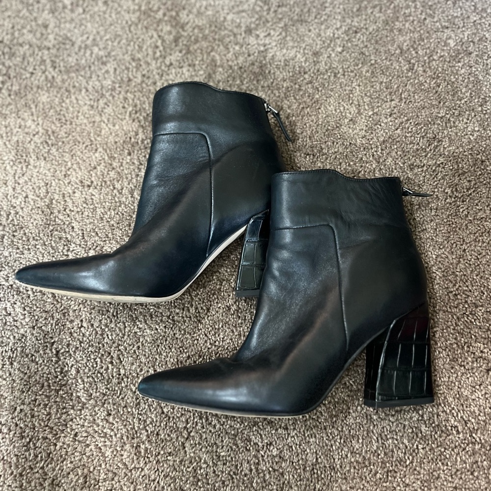 Women’s size 8 Franco Sarto Black Booties